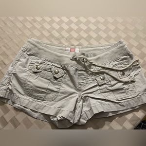 Old Navy khaki tan shorts